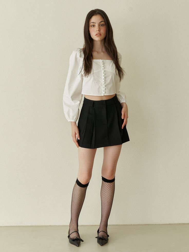 15+ Coquette Outfits Ideas to Embrace Feminine Elegance